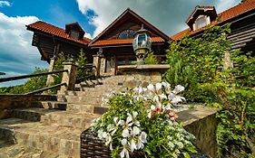 Rustic Cottage